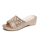 Slippers Women'S Summer Wear Fashion Korean Version Of Rhinestone Slope With A Font Mid-Heel Non-Slip Sandals Women