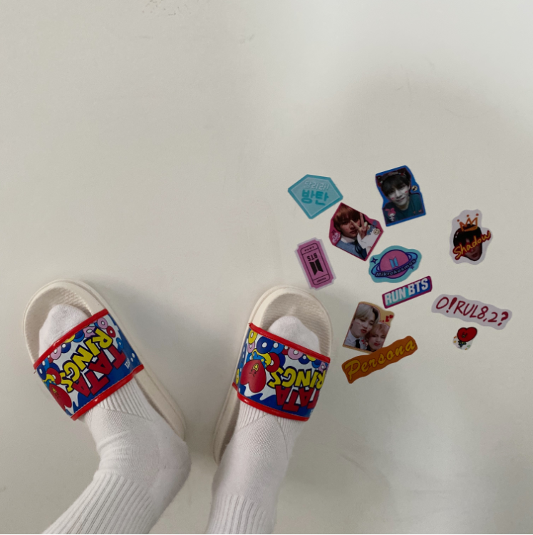 Graffiti beach sandals and slippers - Dazpy