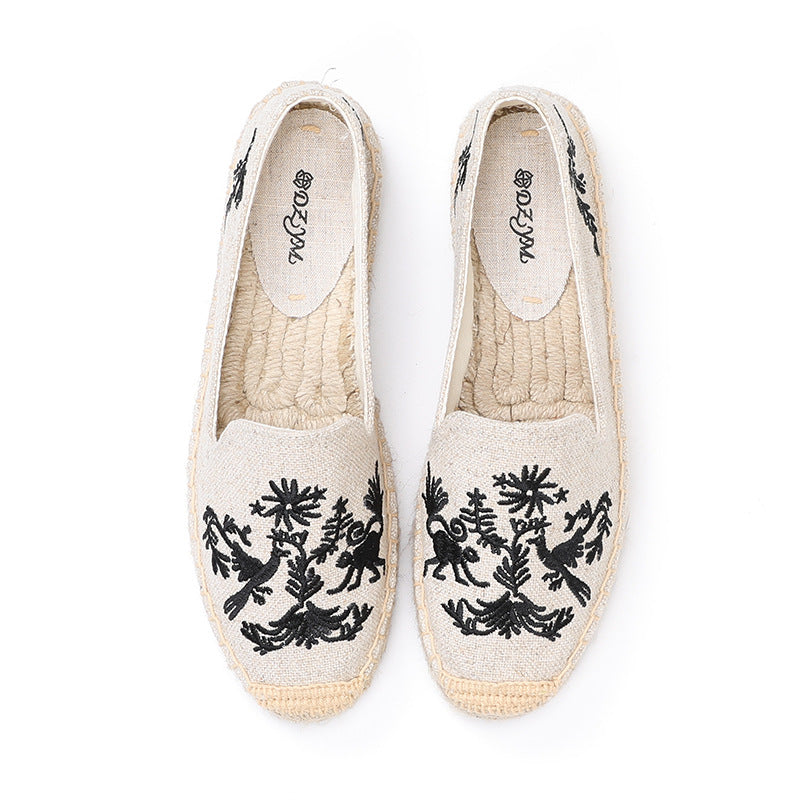 Fisherman embroidered cloth shoes - Dazpy