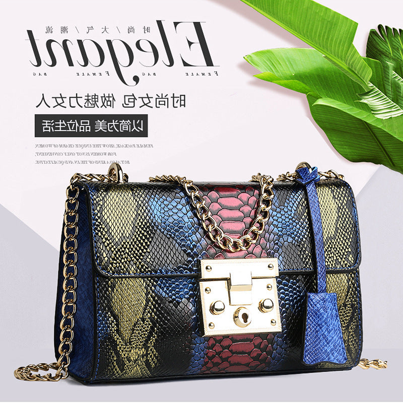 Lock chain small square bag - Dazpy