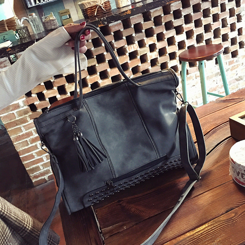 Retro Rivet one-shoulder Messenger Big Bag - Dazpy