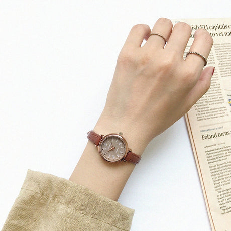 Vintage Women’s Wristwatch - Dazpy