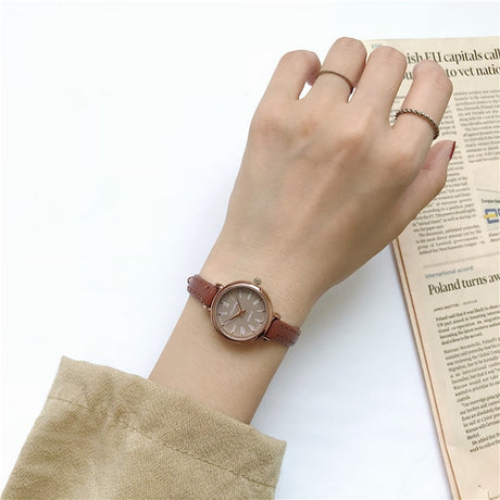 Vintage Women’s Wristwatch - Dazpy