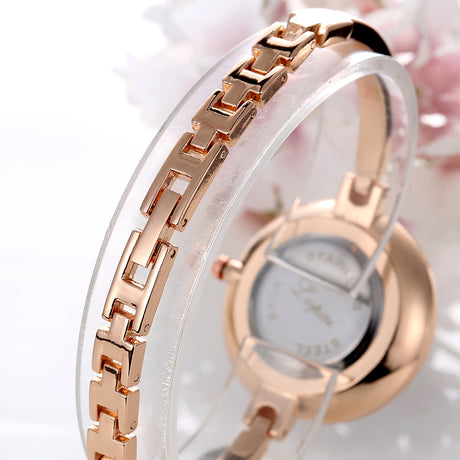 Women's Elegant Wristwatch with Thin Metal Band - Dazpy