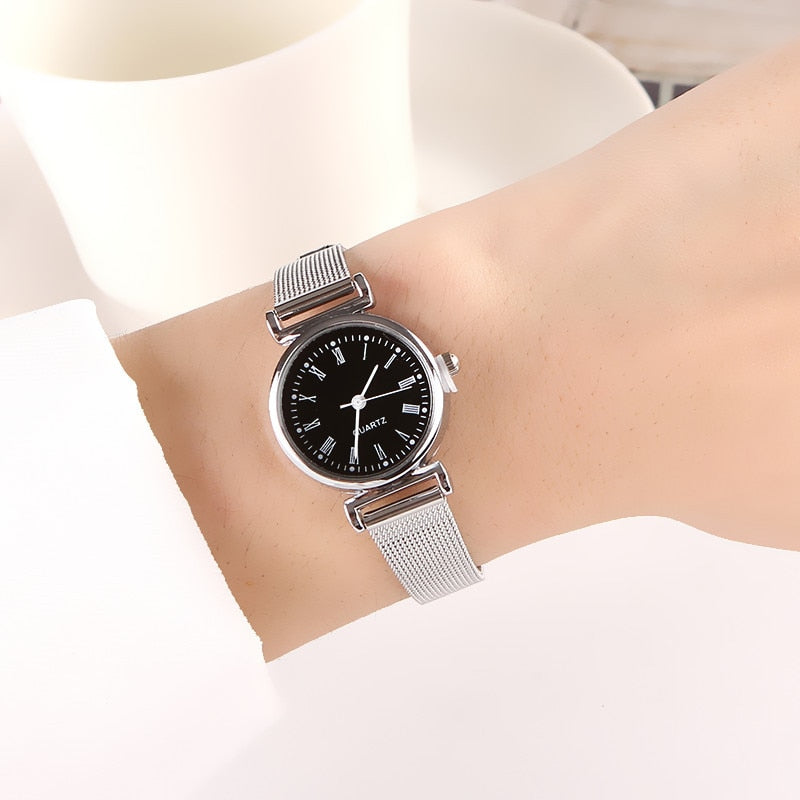 Women's Casual Quartz Watch - Dazpy