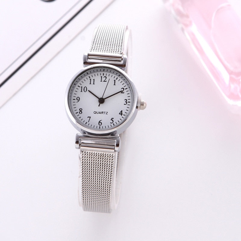 Women's Casual Quartz Watch - Dazpy