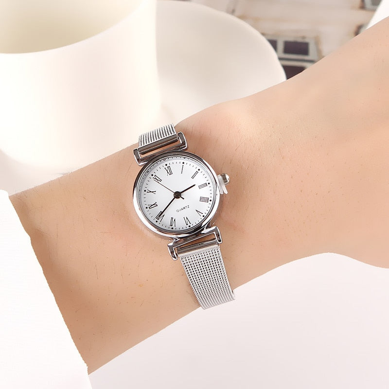 Women's Casual Quartz Watch - Dazpy