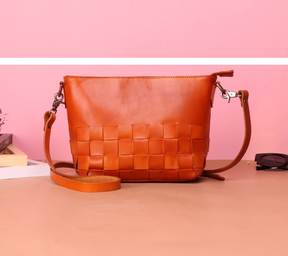 Retro fashion ladies shoulder bag