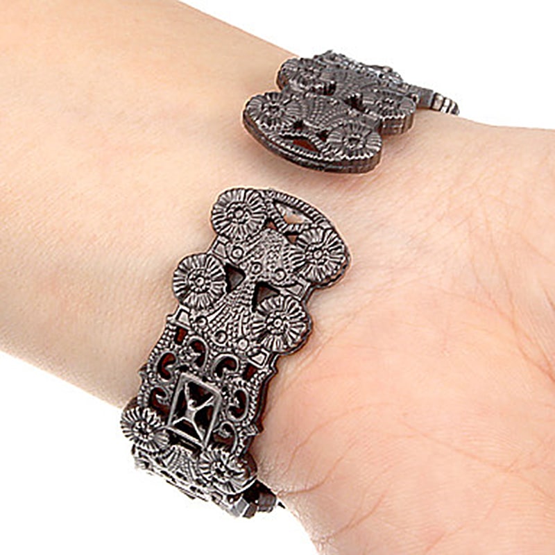 Women's Carved Steel Bracelet Watch - Dazpy