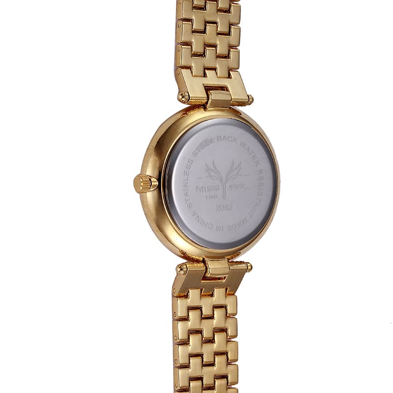 Classic Women's Gold Quartz Watches - Dazpy