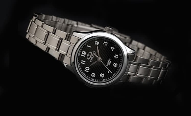 Classic Luxury Quartz Watches for Women - Dazpy