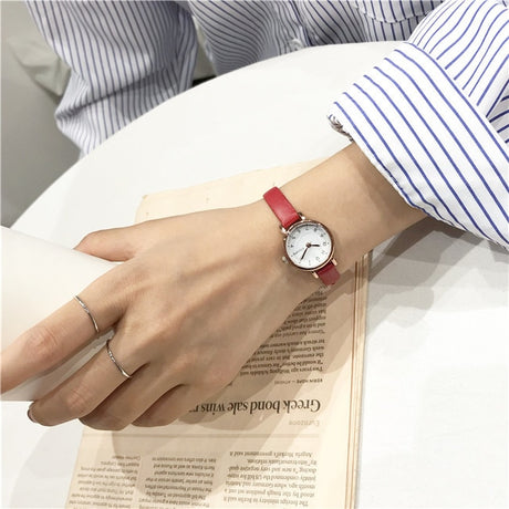 Women's Small Round Dial Watch - Dazpy